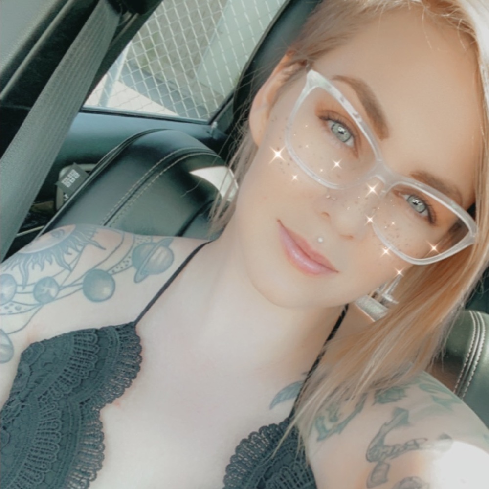 Meet your Posher, Kelsy